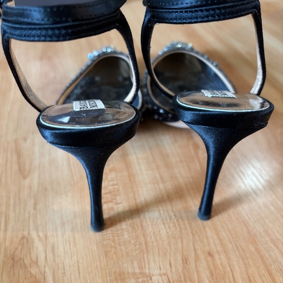 BADGLEY MISCHKA BLACK SATIN RHINESTONE BEADS ANKLE STRAP HEELS LIKE NEW 8 - Picture 5 of 10